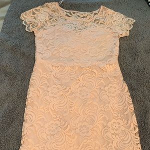 Lace dress - light pink